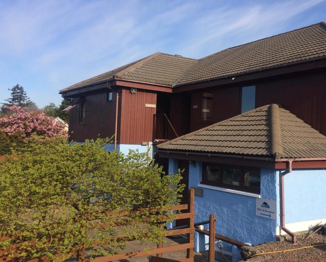 Snowgoose Apartments & Bunkhouse Fort William Dış mekan fotoğraf